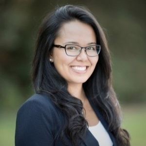 Cintia H.D. Sagawa